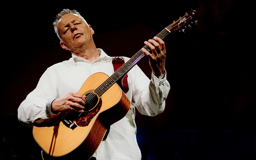 Khám Phá Bộ Dụng Cụ Guitar Đặc Biệt Của Tommy Emmanuel