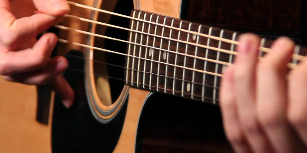 Đàn Guitar Giá Bao Nhiêu Tiền?