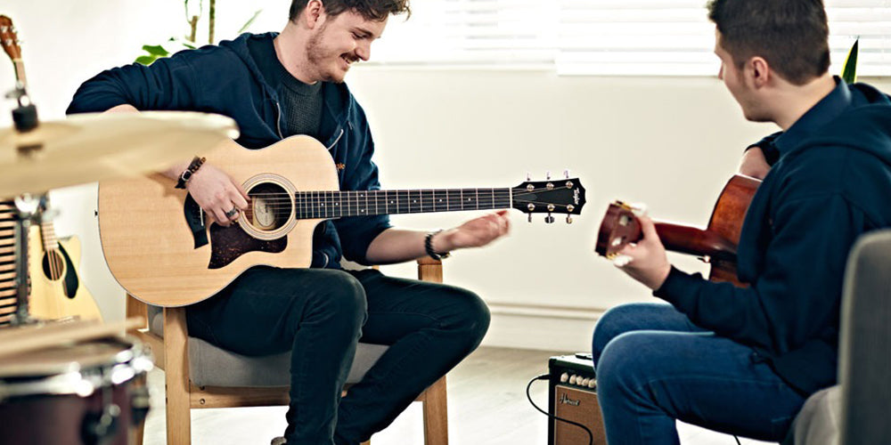 Top 10 Đàn Guitar Acoustic Đẹp Nhất Thế Giới