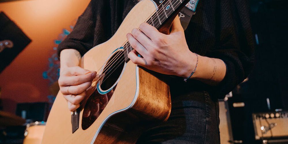 Mua Đàn Guitar Việt Nam Hay Ngoại Nhập