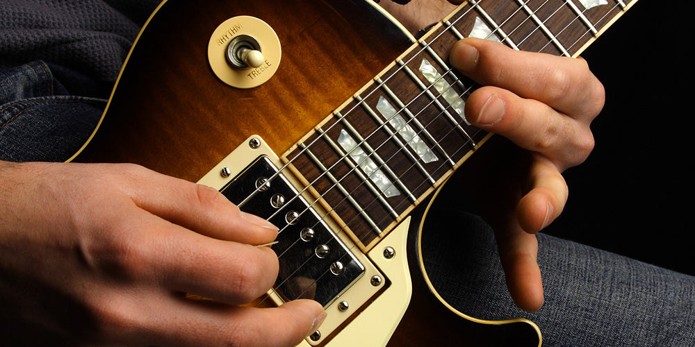 Nên Mua Đàn Guitar Việt Hay Đàn Guitar Ngoại Nhập?