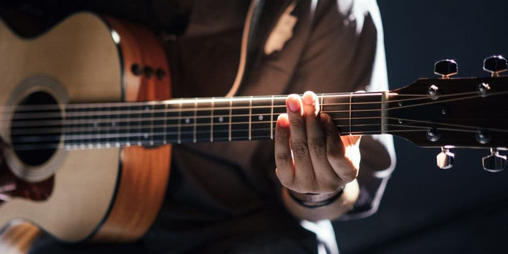 Các Hãng Đàn Guitar Acoustic Nổi Tiếng Nhất Thế Giới