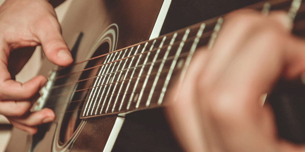 Cẩm Nang Trọn Bộ Hướng Dẫn Chọn Mua Đàn Guitar Thùng/Gỗ