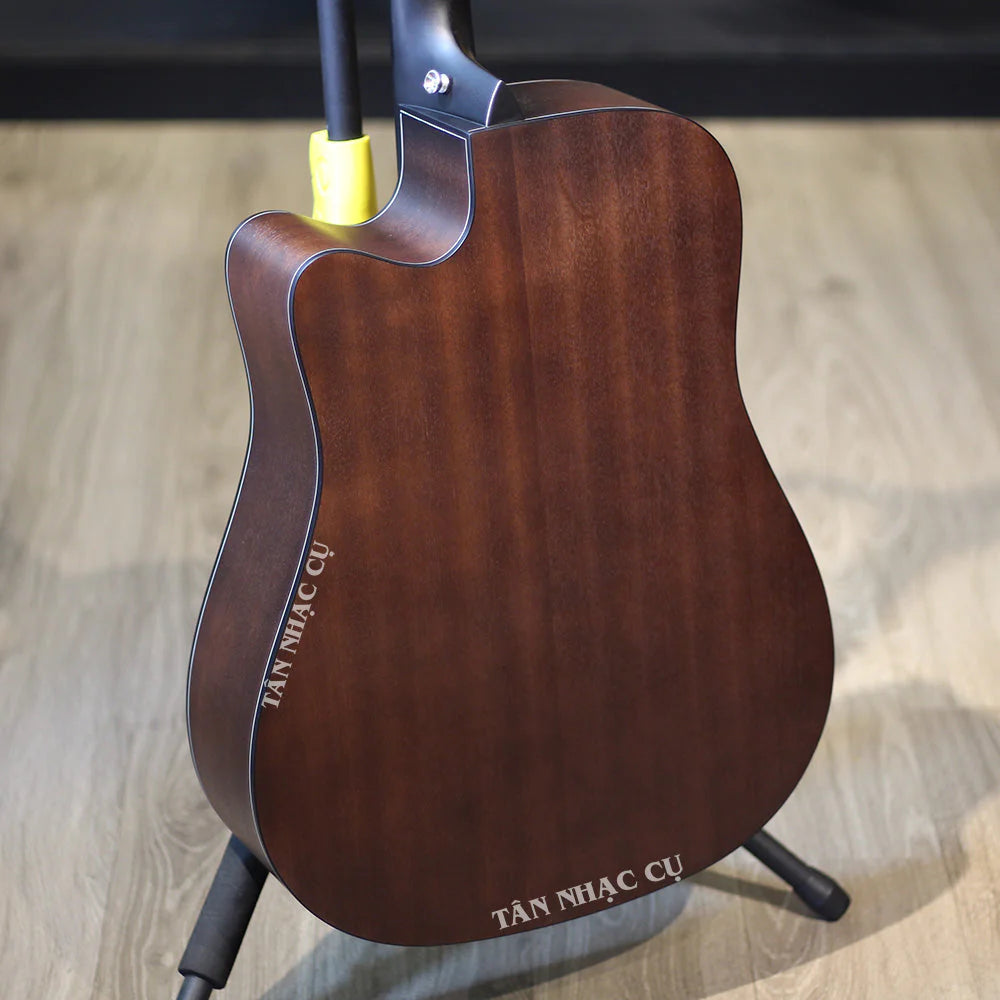 Đàn Guitar Acoustic Saga SF600C