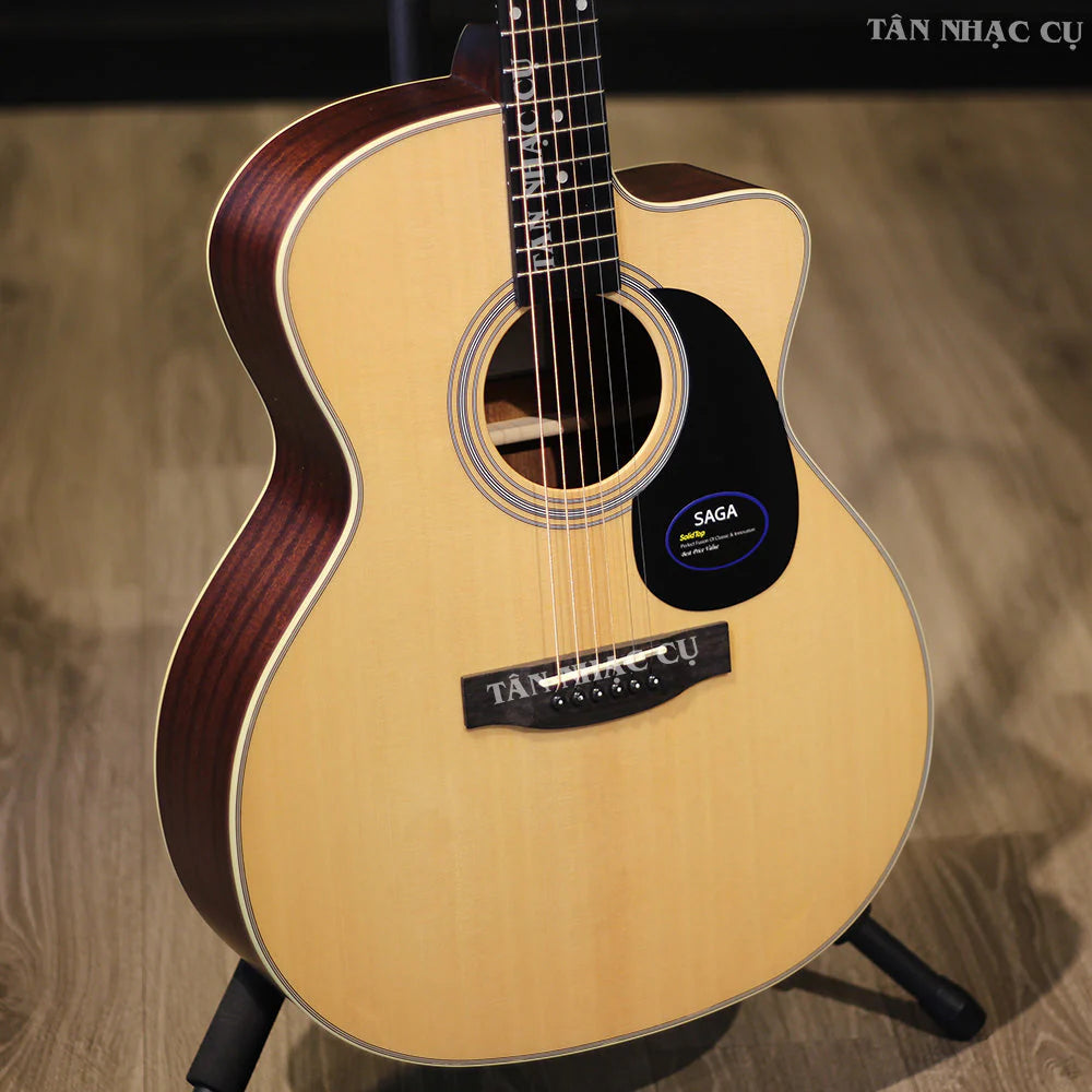Đàn Guitar Acoustic Saga SF700GC