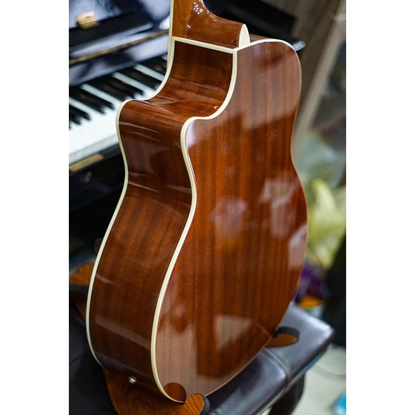 Đàn Guitar Acoustic Tagima California