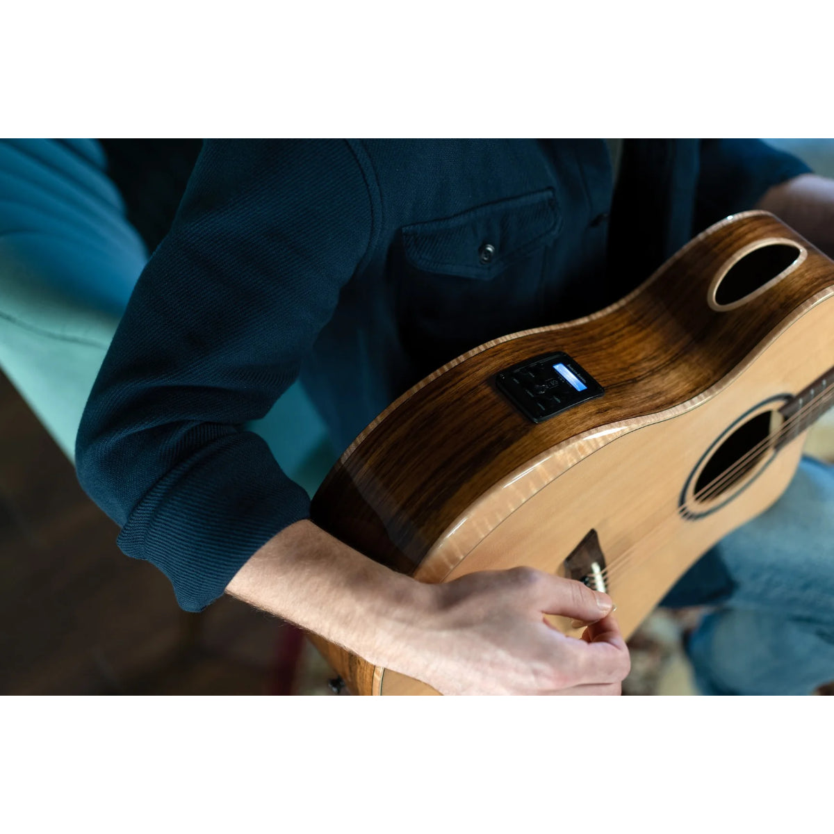 Đàn Guitar Acoustic Washburn Bella Tono Suprema SC40SCE