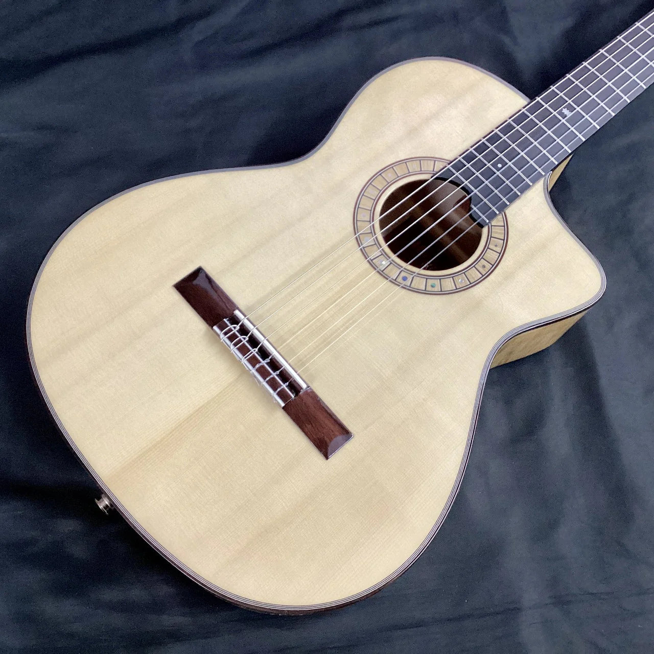 Đàn Guitar Classic Martinez MP12 Maple Artist wBag