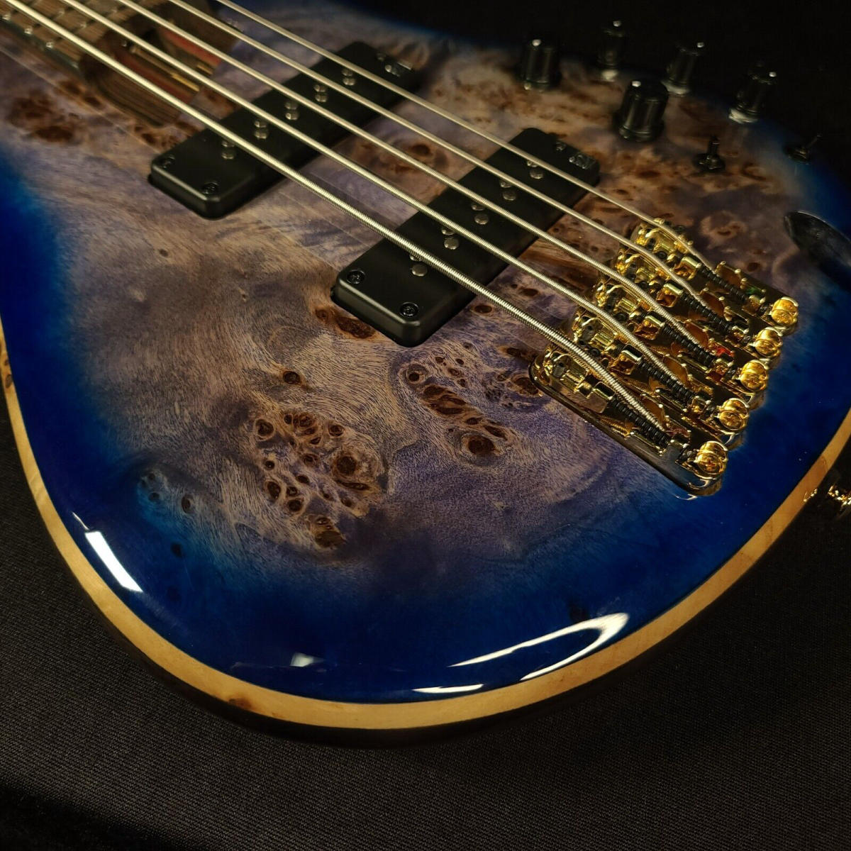 Đàn Guitar Bass 5-Dây Ibanez SR Premium, Ibanez SR2605, Cerulean Blue Burst w/Bag