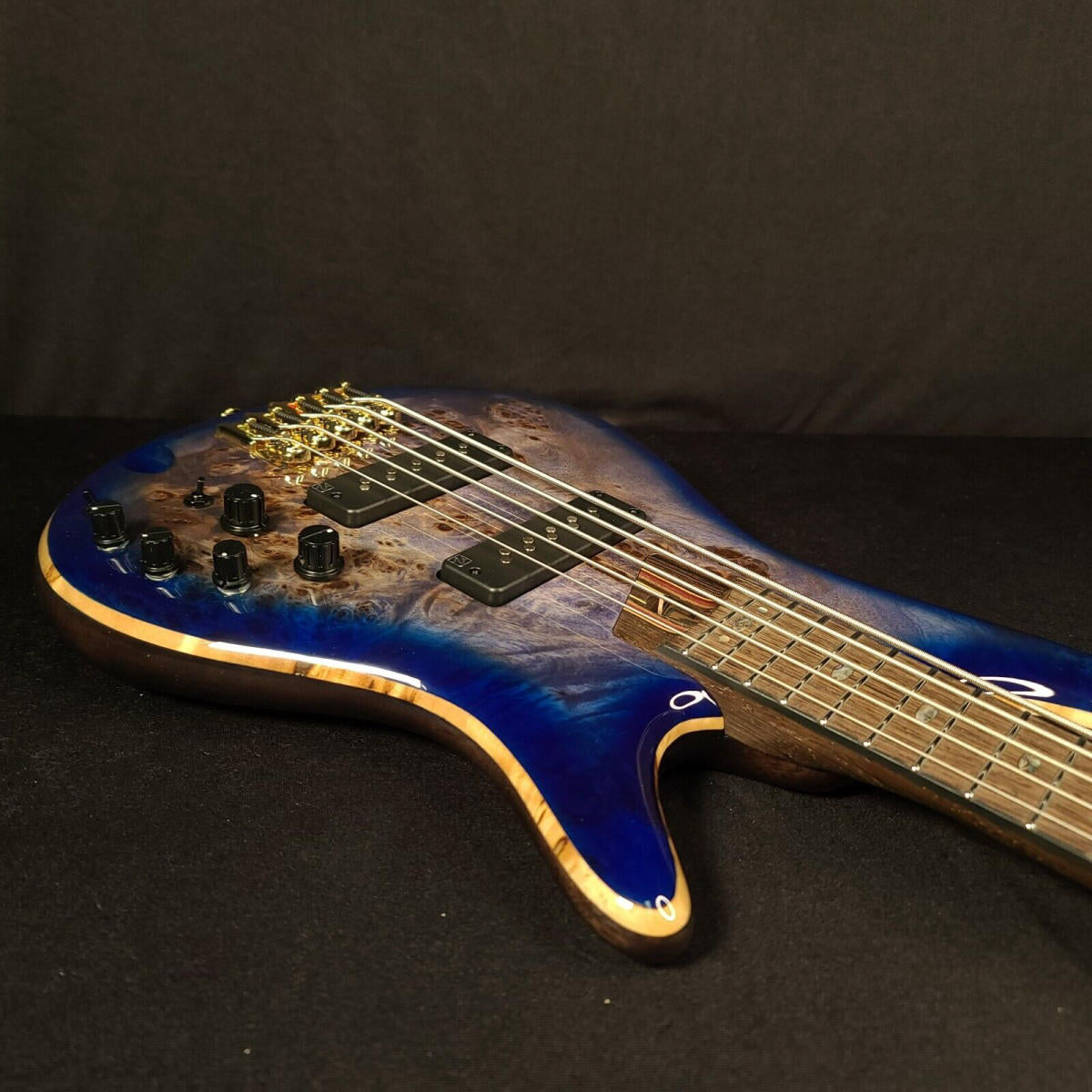 Đàn Guitar Bass 5-Dây Ibanez SR Premium, Ibanez SR2605, Cerulean Blue Burst w/Bag