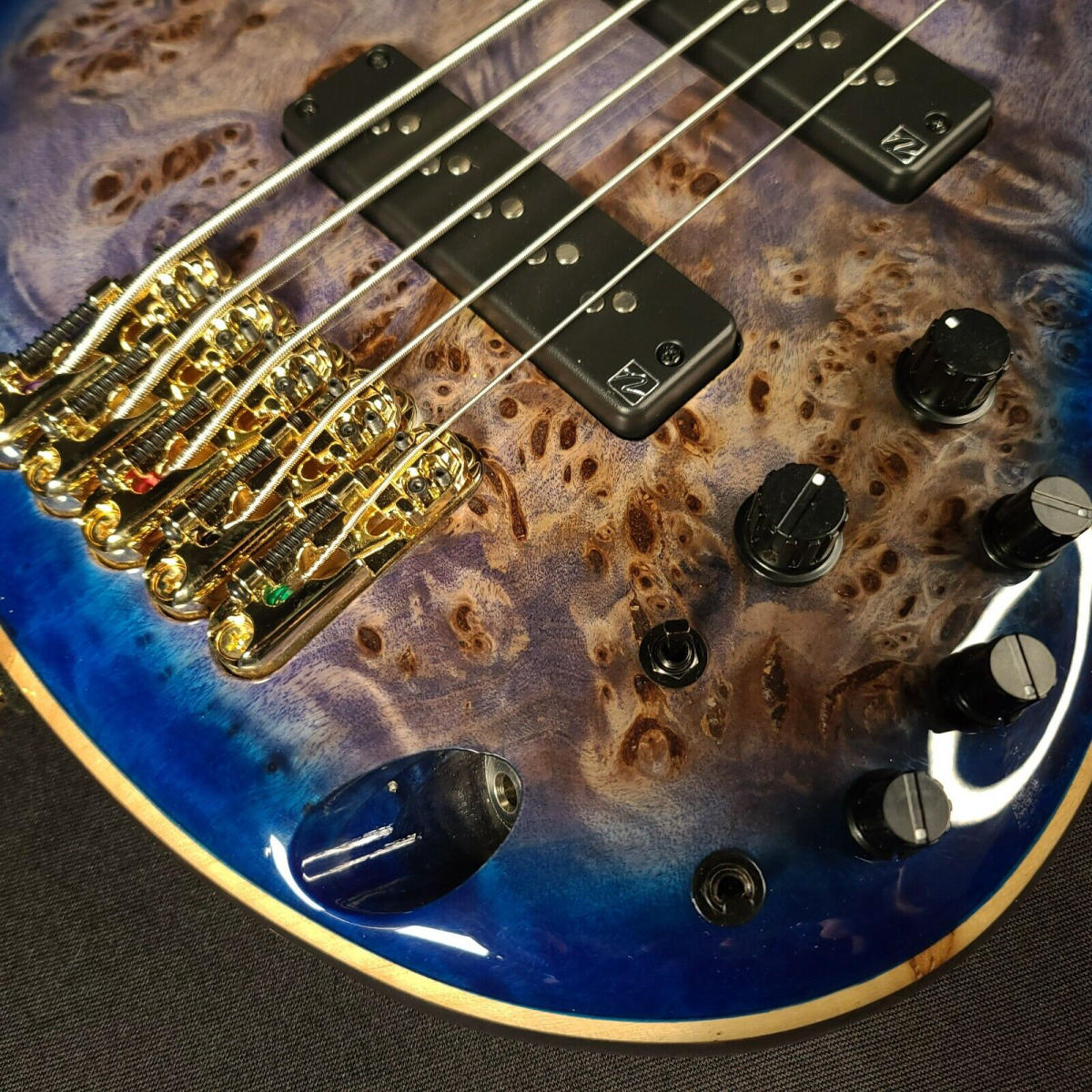 Đàn Guitar Bass 5-Dây Ibanez SR Premium, Ibanez SR2605, Cerulean Blue Burst w/Bag