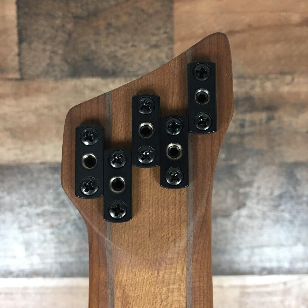 Đàn Guitar Bass 5-Dây Ibanez Bass Workshop, Ibanez EHB1005MS, Black Flat w/Bag