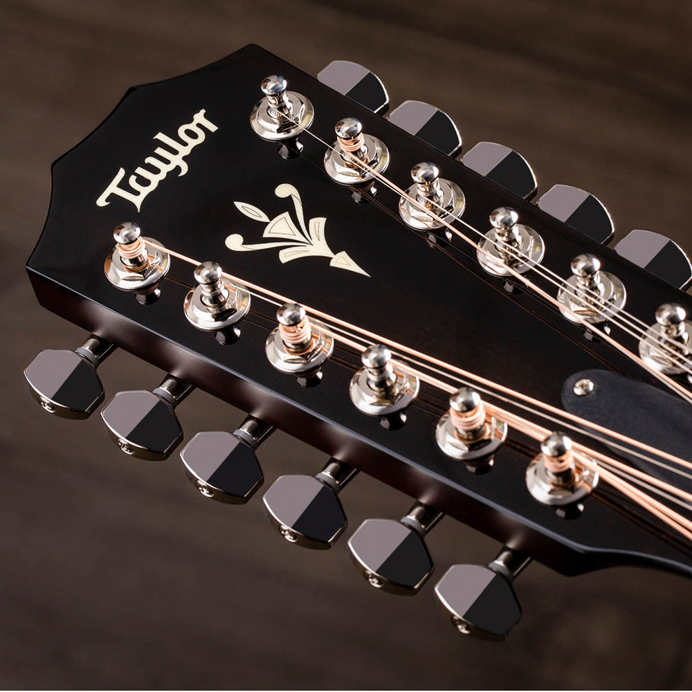 Guitar Taylor 562CE