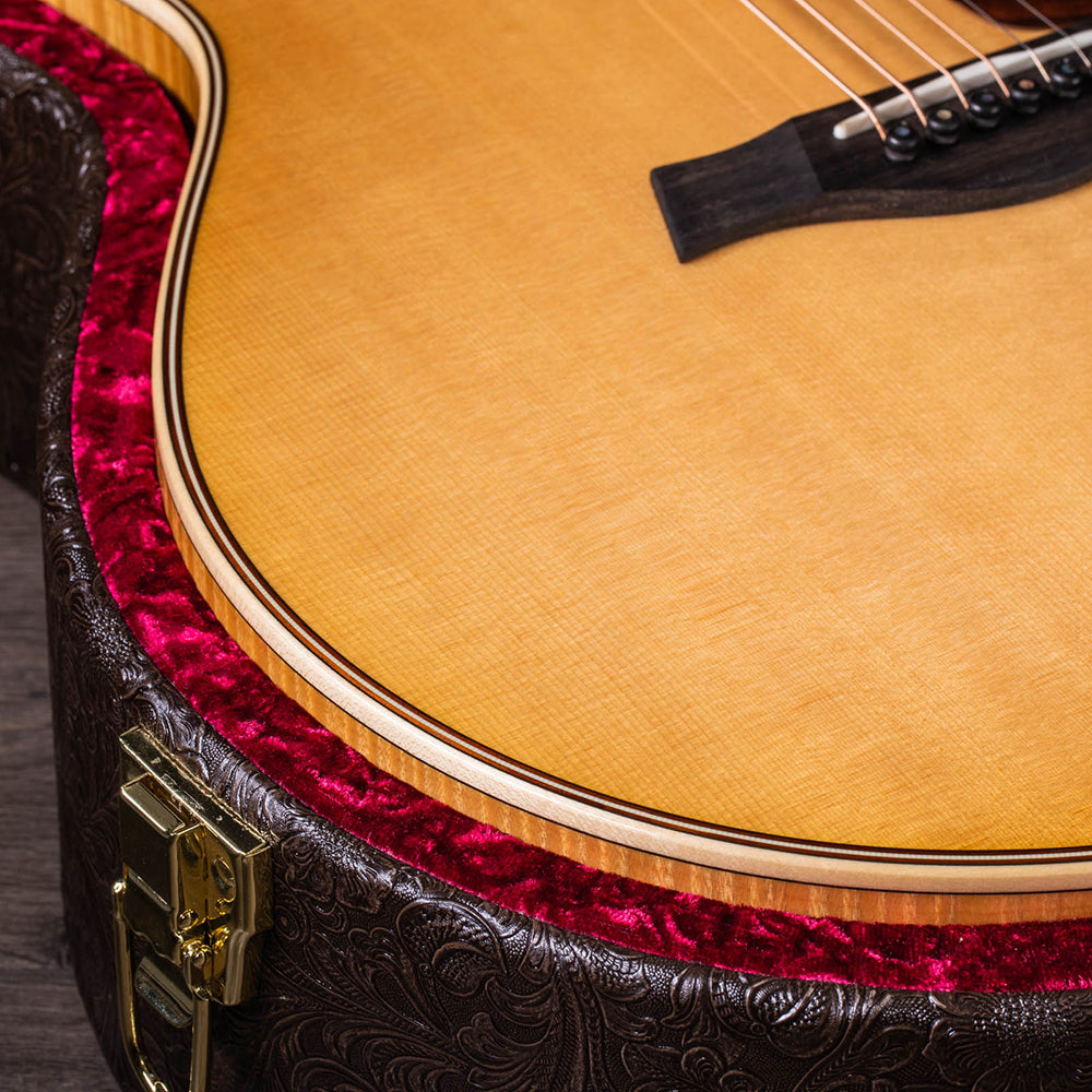 guitar Taylor 618E