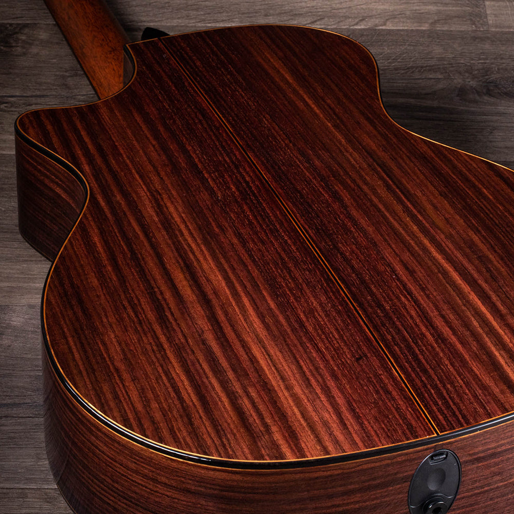 Taylor 914CE