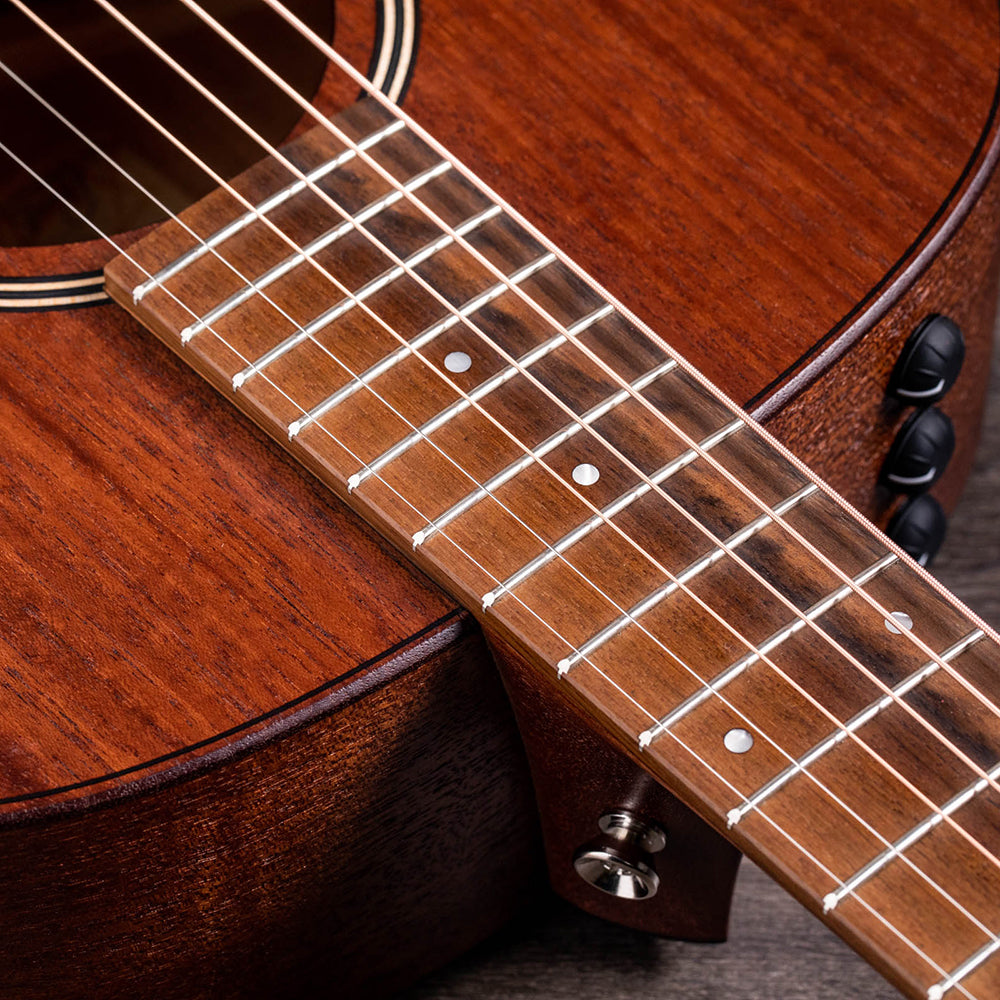 Đàn Guitar Taylor GTE Mahogany Acoustic w/Bag