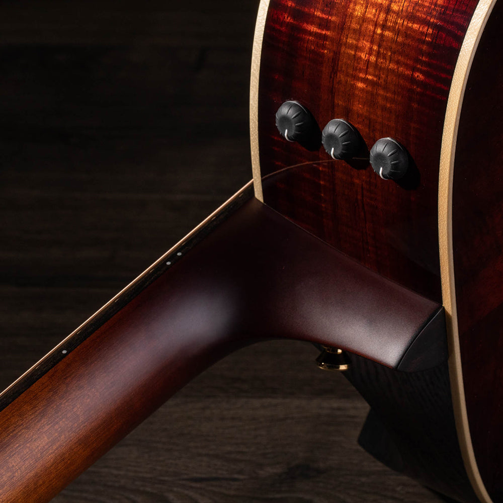 Guitar Taylor K26CE