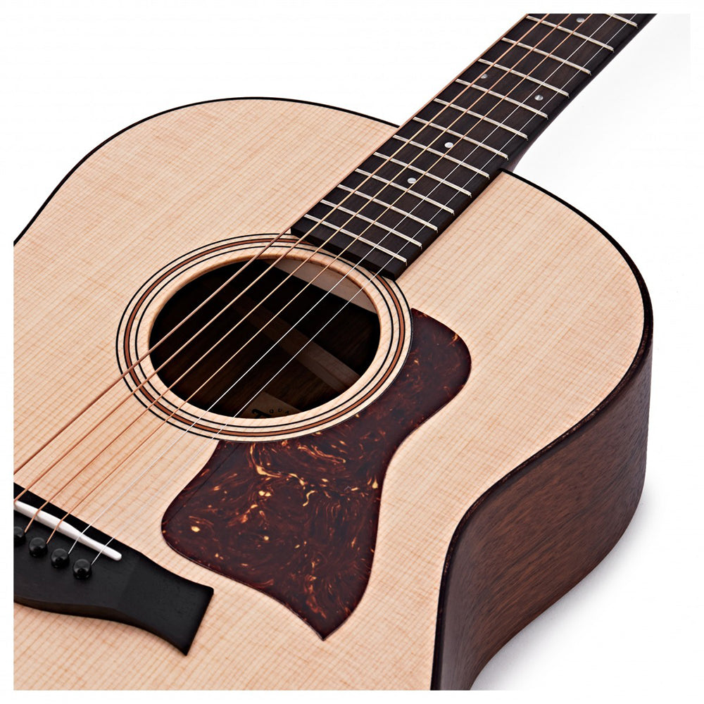 Guitar Taylor AD17